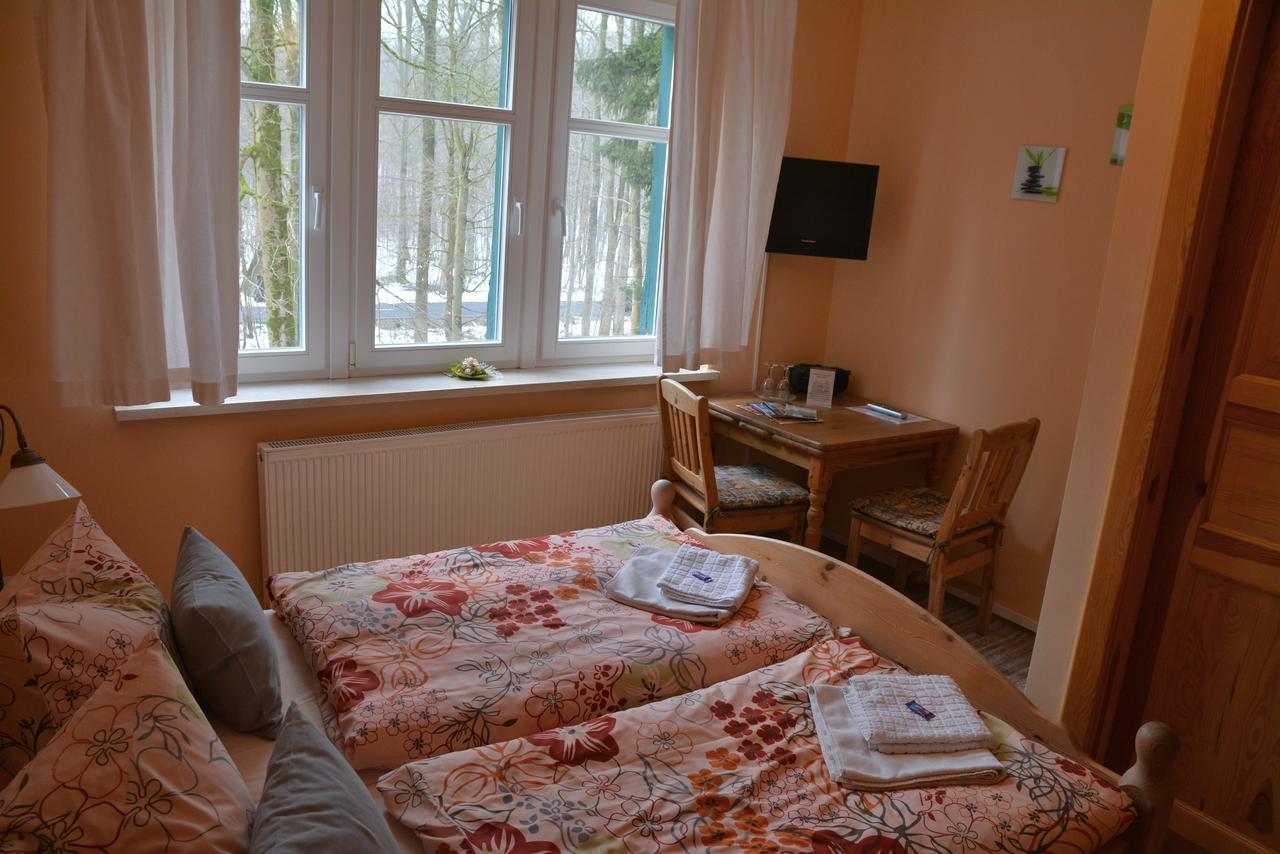 Landgasthof Alter Bahnhof Heyerode Habitación foto